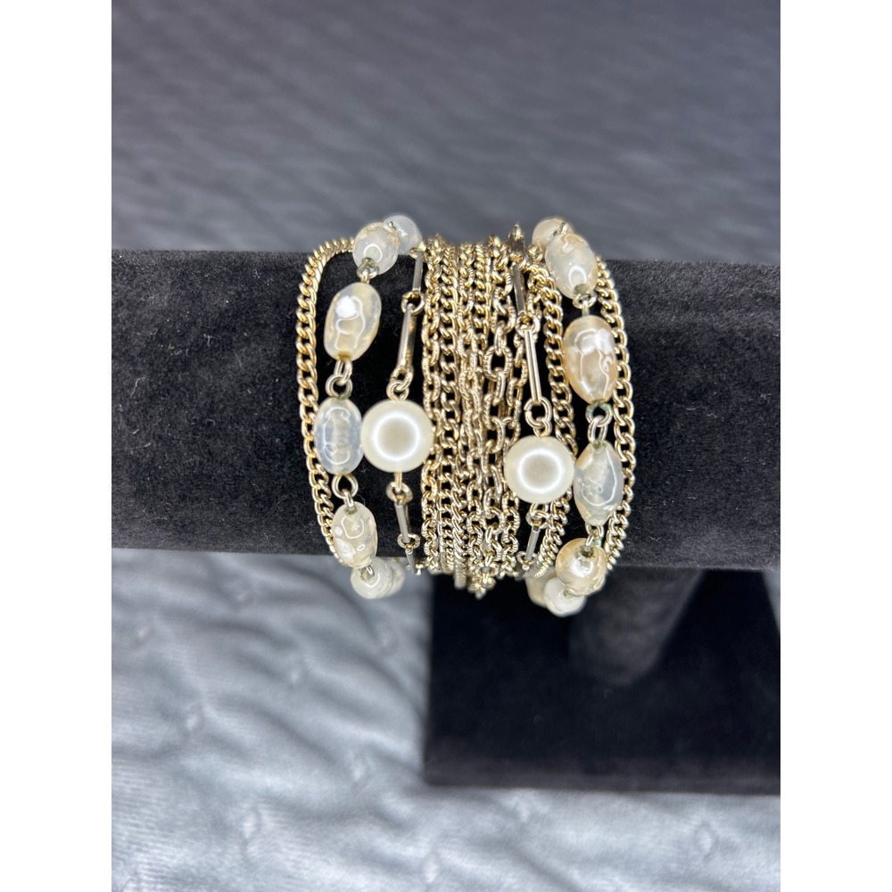 Kramer‎ of New York Vintage Gold Tone Pearl Dangle Charm Bracelet Signed - Picture 2 of 8